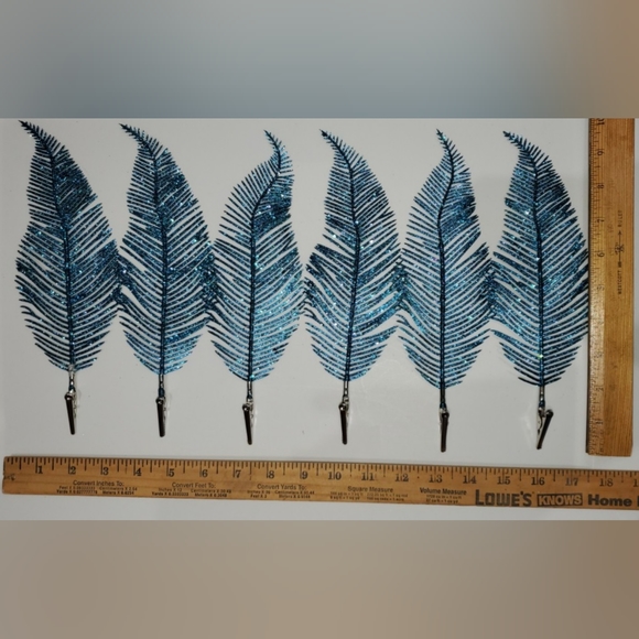 Holiday Time Indoor Decor x6 🌿 leaves - Picture 2 of 5